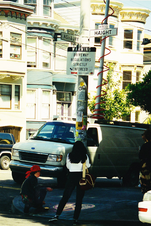 Haight & Ashbury - August 9, 1995 8:30am